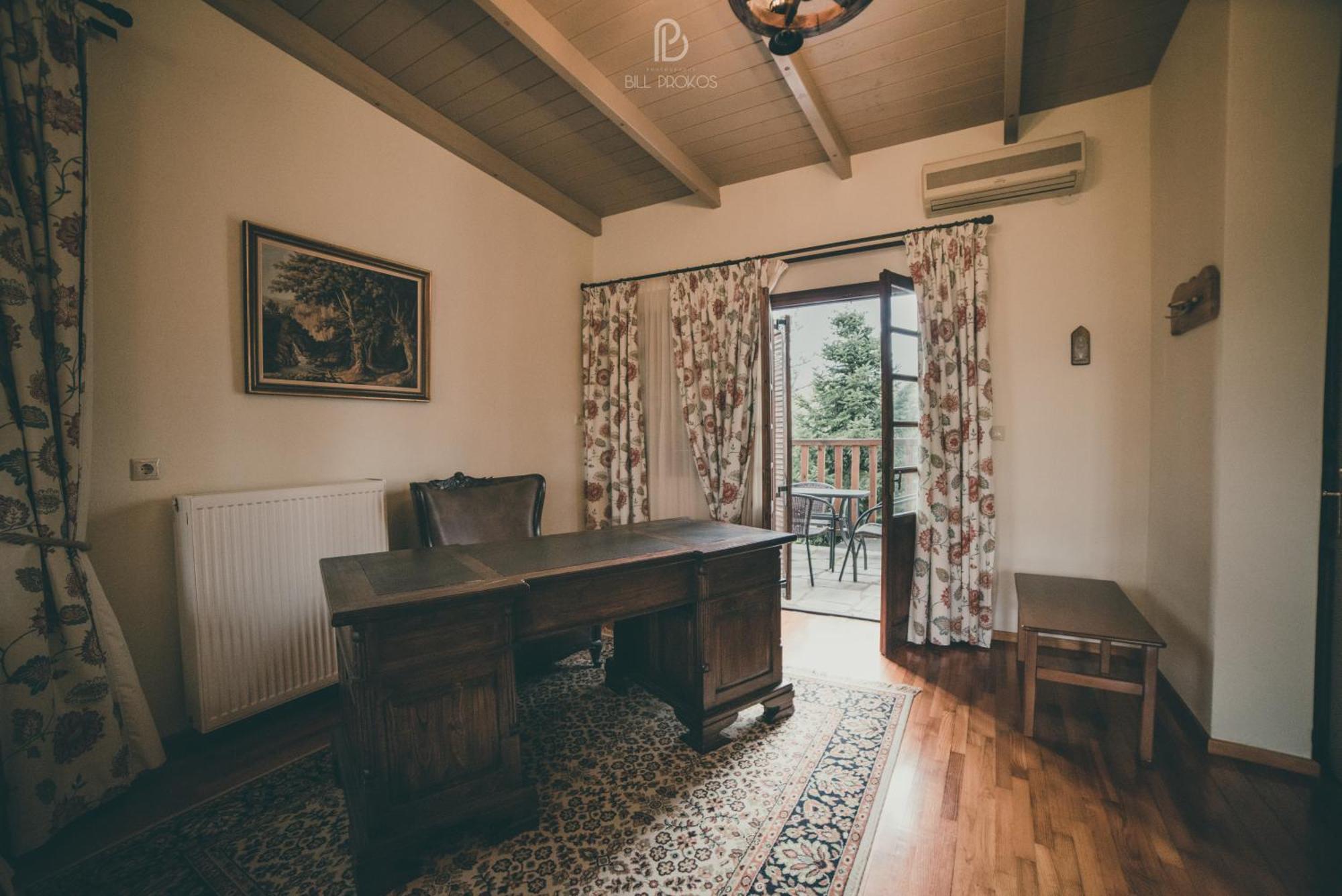 Bourazani Wild Life Resort Konitsa Phòng bức ảnh