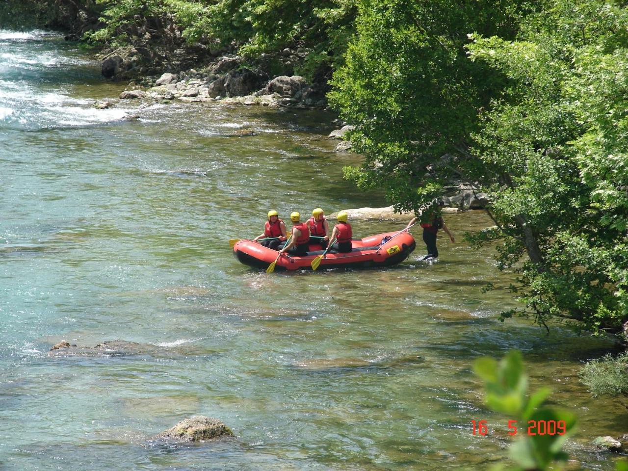 Bourazani Wild Life Resort Konitsa Ngoại thất bức ảnh